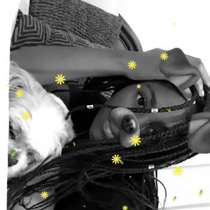 Meet your Posher, Desiree